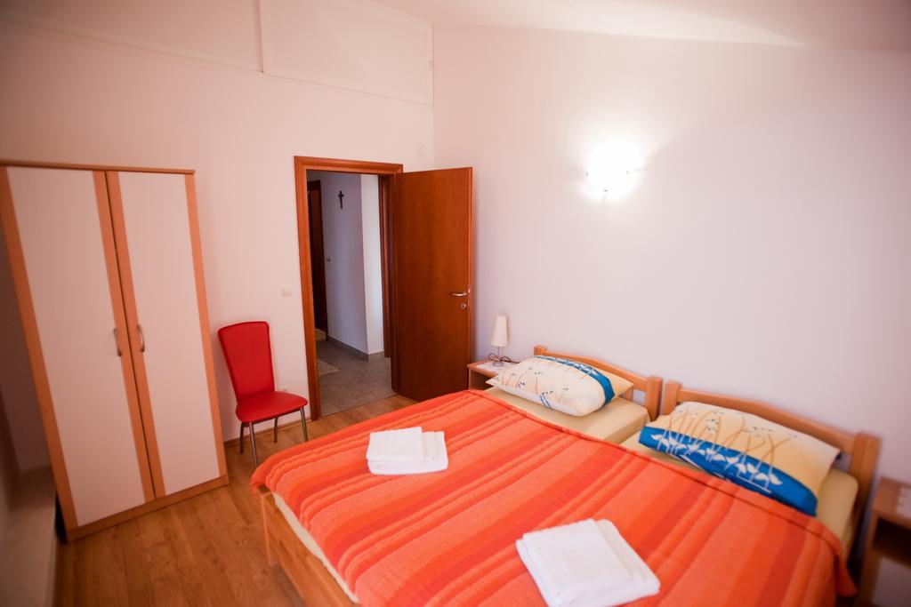 Apartments Marinic Primošten Camera foto